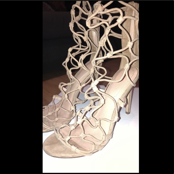 Nude / Aldo/ heels - Picture 3 of 4